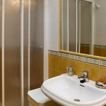 Viviendas Turisticas Tapia Apartment